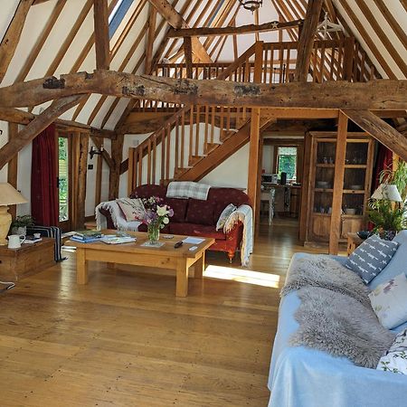 Cosy Listed Barn In Peaceful Country Village Granborough Exterior foto