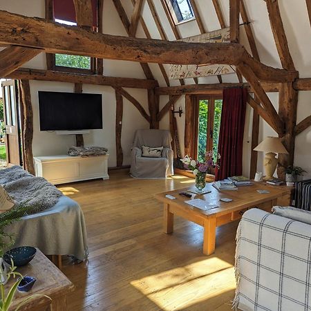 Cosy Listed Barn In Peaceful Country Village Granborough Exterior foto